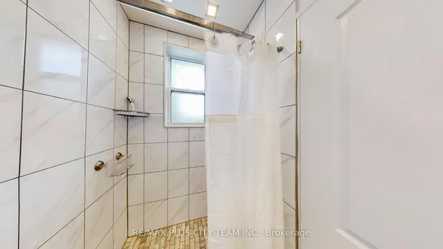 Additional image 19 of 34 Edge Park Ave