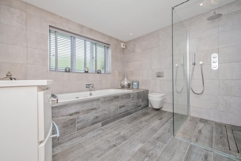 Additional image 20 of Latham Lane, Gomersal, Cleckheaton, West Yorkshire, BD19