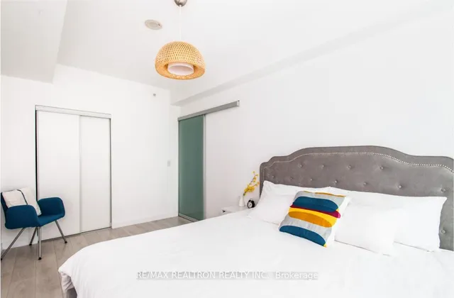 Additional image 13 of 150 East Liberty St Unit 1514