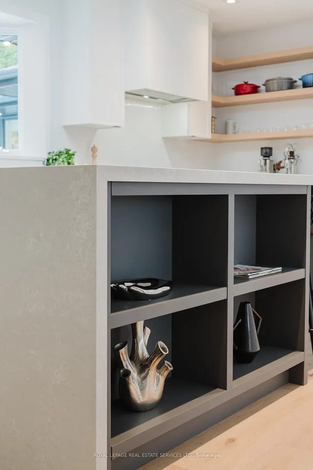 Additional image 23 of 106 Princess Margaret Blvd