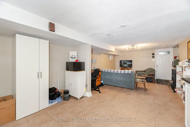 Additional image 37 of 60 Salem Ave