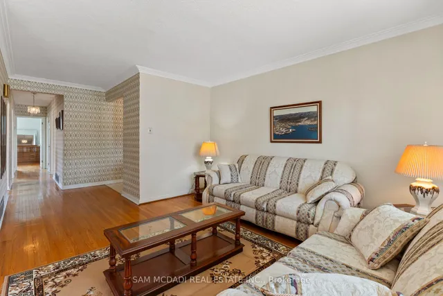 Additional image 10 of 70 Frost St