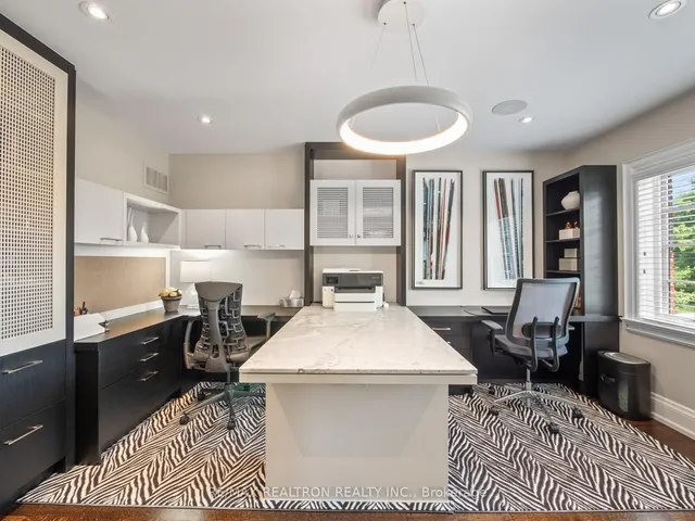 Additional image 31 of 18 Corwin Cres