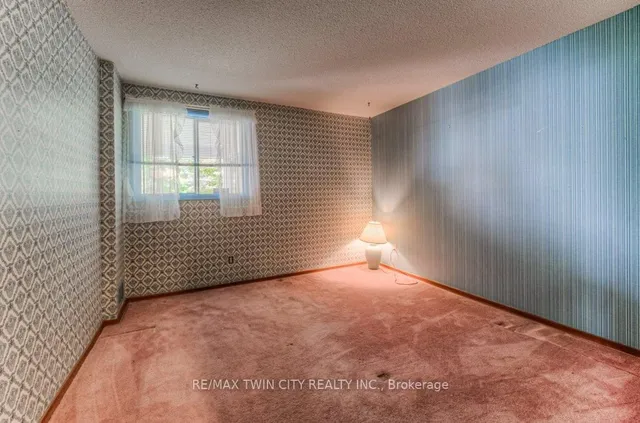 Additional image 32 of 38 Charnwood Crt