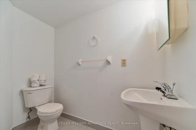 Primary image of 3050 Ellesmere Ave Unit 501