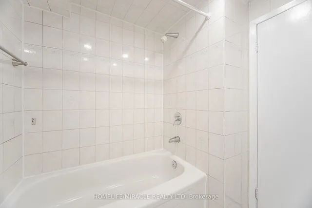 Additional image 40 of 81 Pettibone Sq