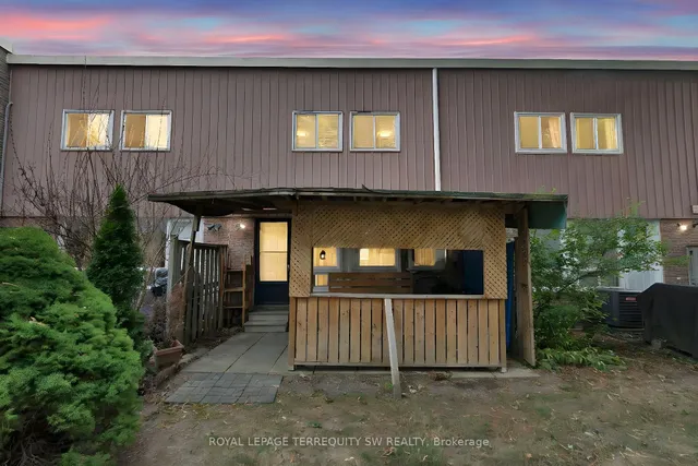 Additional image 32 of 158 Woody Vine Way