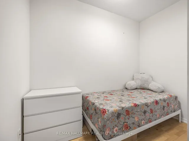 Additional image 20 of 65 Bremner Blvd Unit 2109