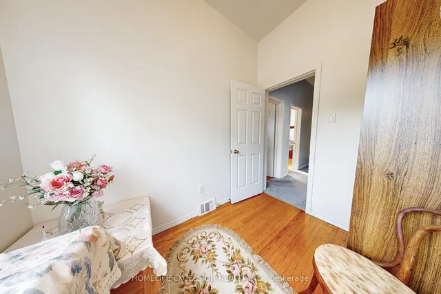 Additional image 34 of 32 Argyle St