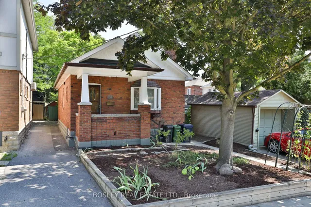 15 Whitewood Rd