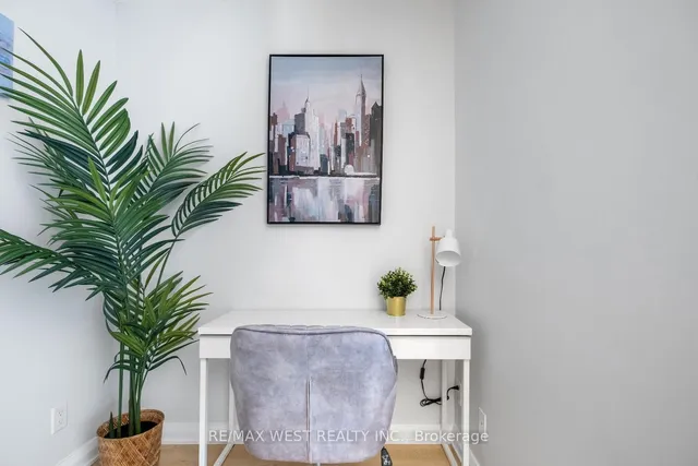 Additional image 32 of 155 Yorkville Ave Unit 704