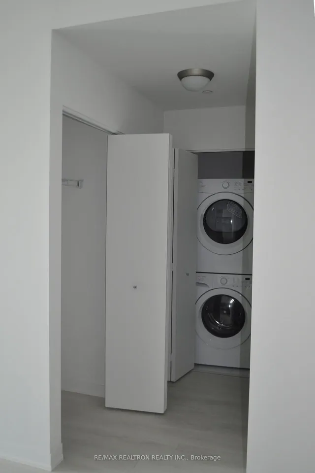 Additional image 15 of 150 East Liberty St Unit 1514