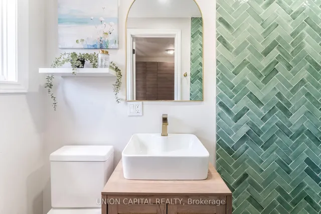 Additional image 13 of 56 Cloverdale Rd