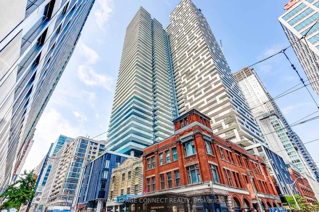 25 Richmond St Unit 902