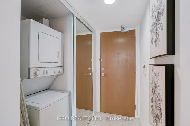 Additional image 11 of 219 Fort York Blvd Unit 1407