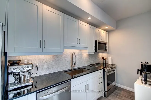 Additional image 6 of 60 Charles St Unit 1805