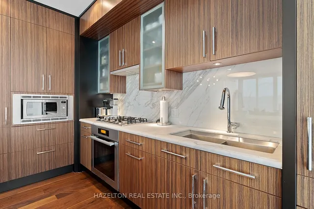 Additional image 12 of 55 Scollard St Unit 1003