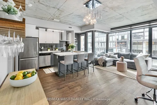 Additional image 3 of 650 King St Unit 310