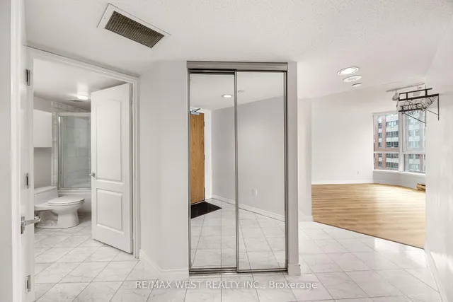 Additional image 5 of 38 Elm St Unit 410