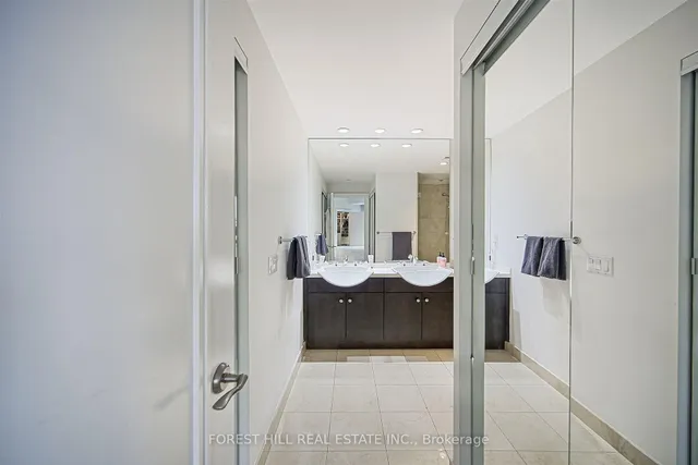 Additional image 28 of 3 McAlpine St Unit 501