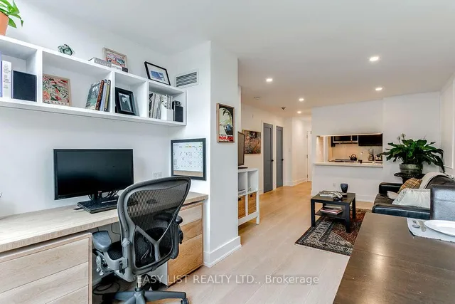 Additional image 12 of 24 Southport St Unit 155