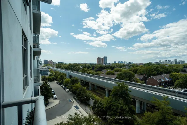 Additional image 15 of 816 Lansdowne Ave Unit 720