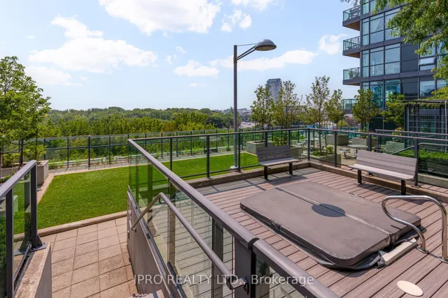 Additional image 18 of 219 Fort York Blvd Unit 1407