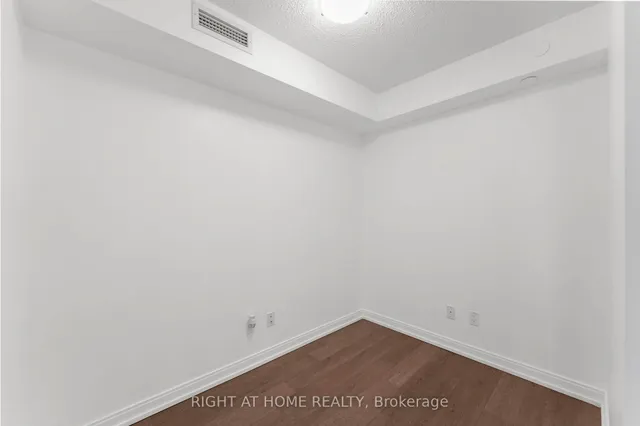 Additional image 16 of 255 Village Green Sq Unit 1501