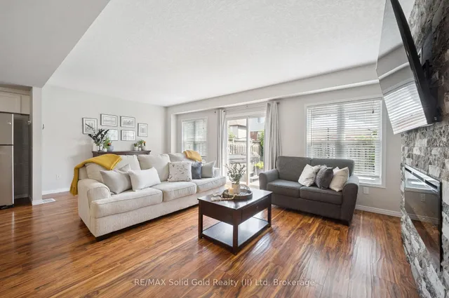 Additional image 16 of 12 Frankfurt St