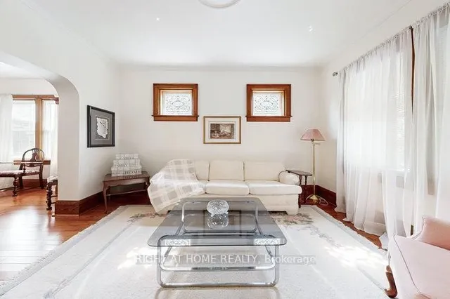 Additional image 7 of 159 ROSEMOUNT Ave