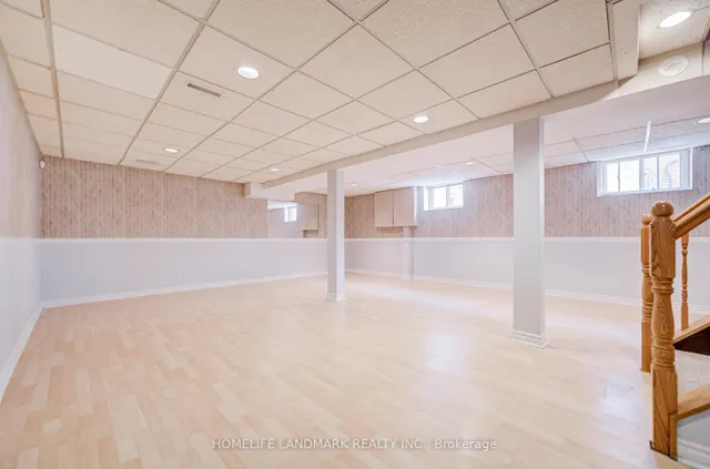 Additional image 30 of 34 Kenmanor Blvd