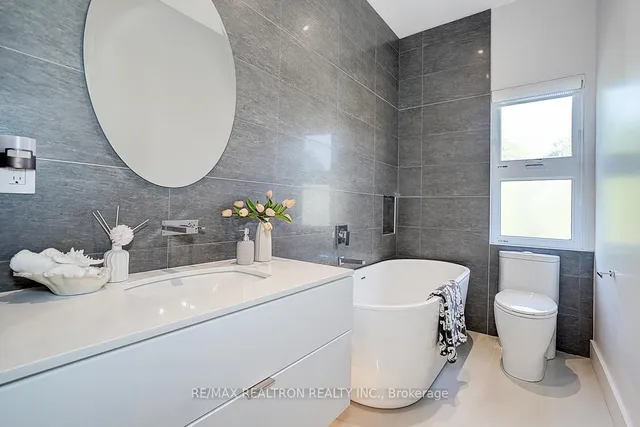 Additional image 37 of 46 Broadleaf Rd