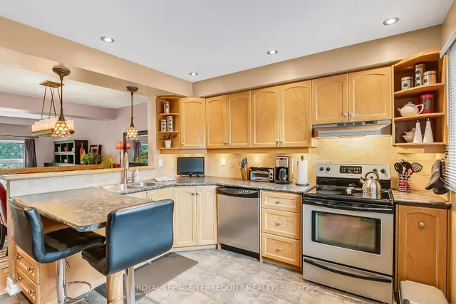 Additional image 12 of 74 Silver Shadow Path