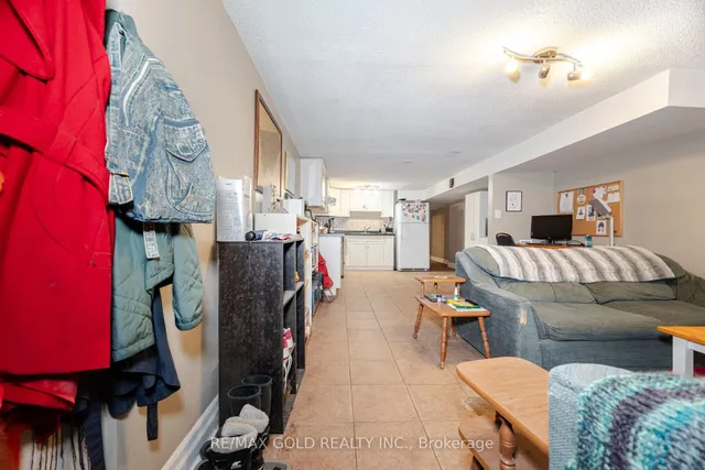 Additional image 29 of 60 Salem Ave