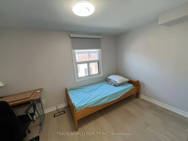 Additional image 10 of 275 Broadview Ave Unit 169