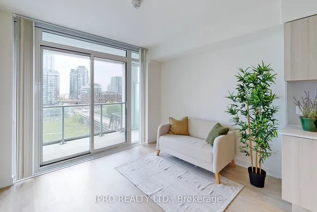 Additional image 5 of 27 Bathurst St Unit 703W