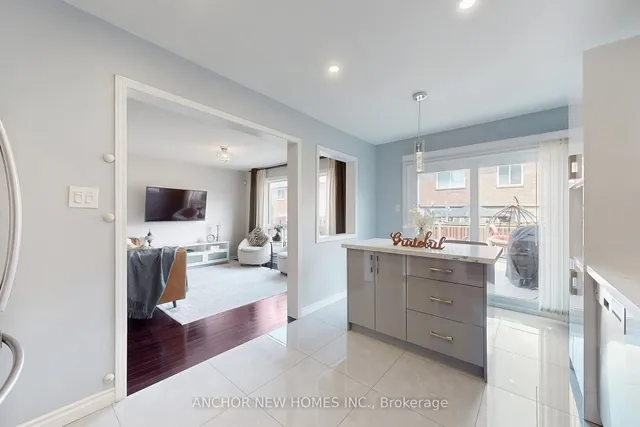 Additional image 9 of 60 Coyote Cres