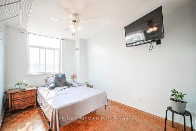 Additional image 16 of 3460 Keele St Unit 511