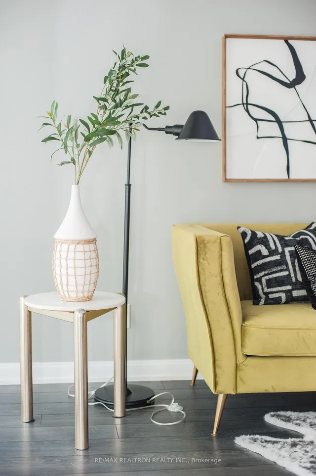 Additional image 33 of 50 Charles St Unit 606