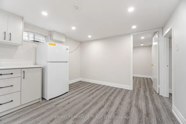 Additional image 33 of 81 Pettibone Sq