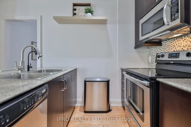 Additional image 19 of 1636 Dundas St Unit 5