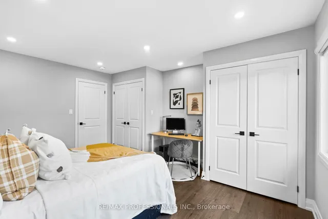 Additional image 33 of 11 Odessa Ave