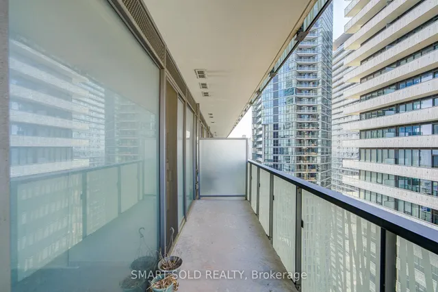 Additional image 33 of 50 Charles St Unit 2909