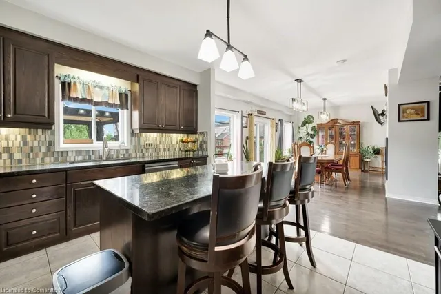 Additional image 16 of 477 Woodbine Ave