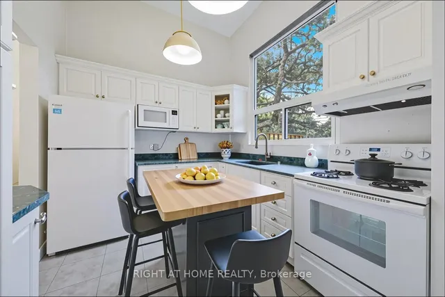 Additional image 11 of 129 Jenny Wren Way