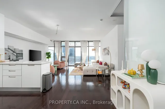 Additional image 7 of 33 Charles St Unit 3606