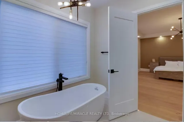 Additional image 24 of 10 Stamford Sq