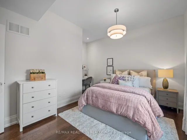 Additional image 29 of 18 Corwin Cres