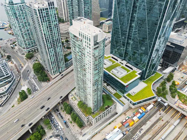 Additional image 14 of 18 Yonge St Unit 710