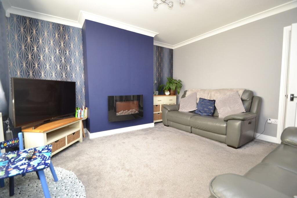 Additional image 4 of Glenside Avenue, Windhill,